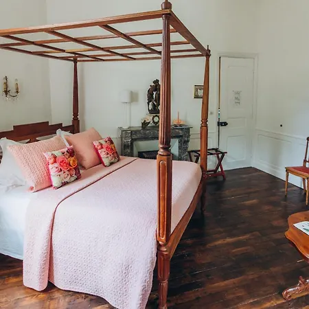 Chateau De Kervoazec - D'hotes Bed & Breakfast