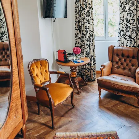 Chateau De Kervoazec - D'hotes 3*