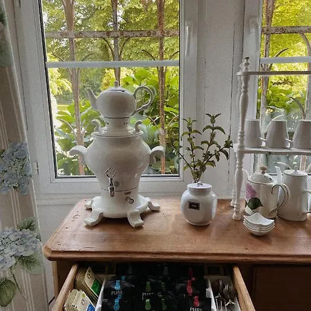 Couette-café Château De Kervoazec - D'hôtes 3*