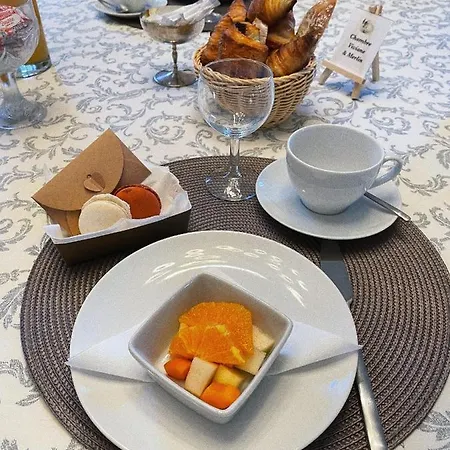 Couette-café Château De Kervoazec - D'hôtes 3*