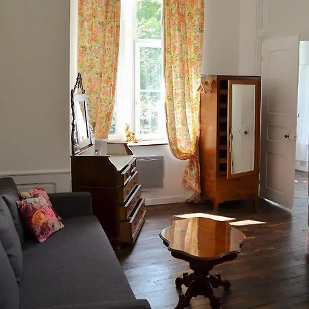 Couette-café Château De Kervoazec - D'hôtes 3*
