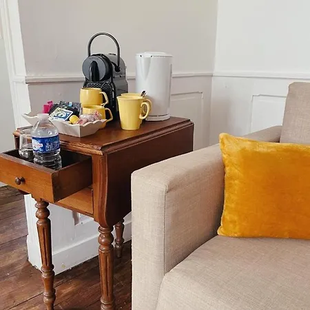 Couette-café Château De Kervoazec - D'hôtes 3*